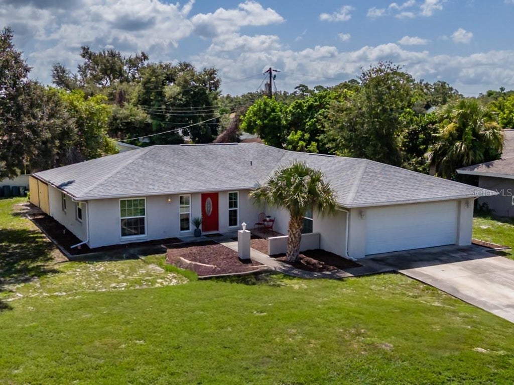 Photo of 6711 Conetta Drive, Sarasota, FL 34243 (MLS # TB8540657)