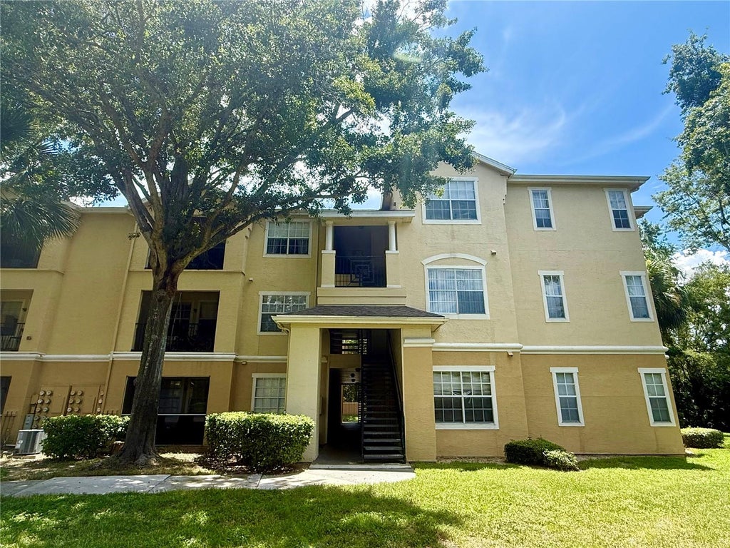 Photo of 2674 Robert Trent Jones Drive #337, Orlando, FL 32835 (MLS # O6433551)