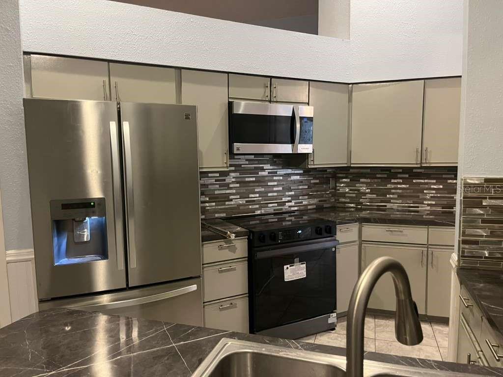 UNRECORDED CYPRESSWOOD MDWS - Residential Lease