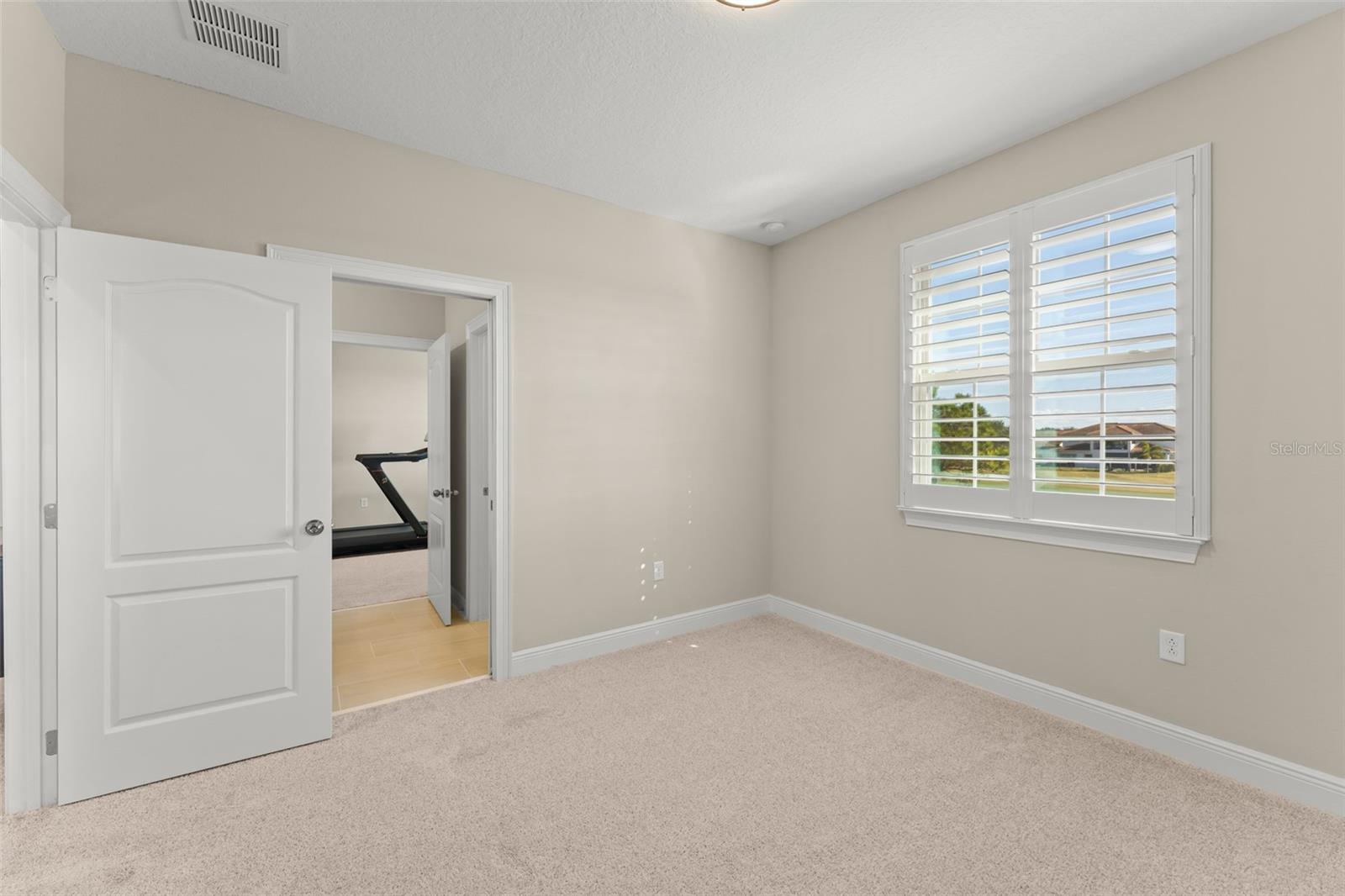 EAGLE CREEK - Residential