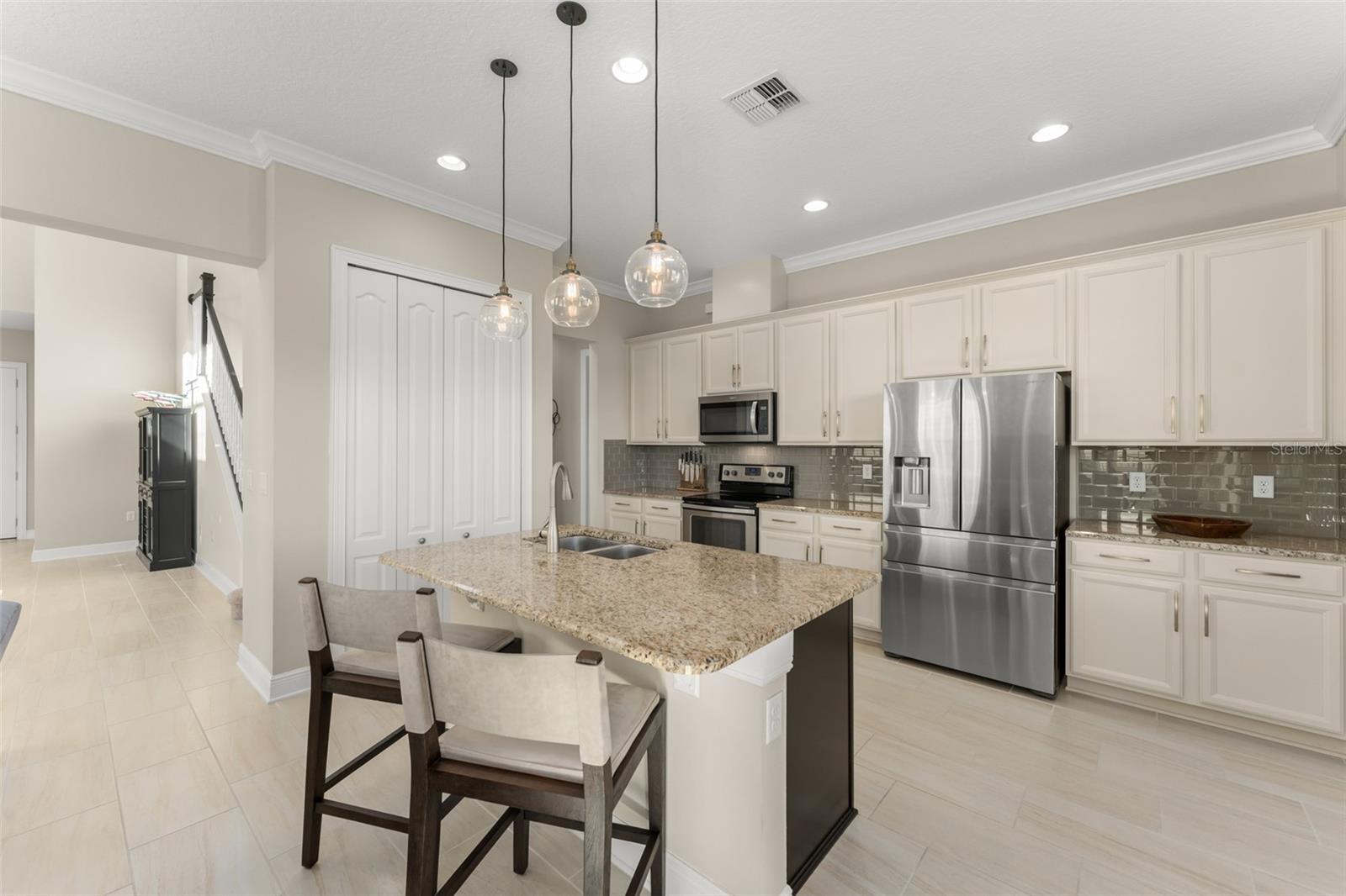 EAGLE CREEK - Residential