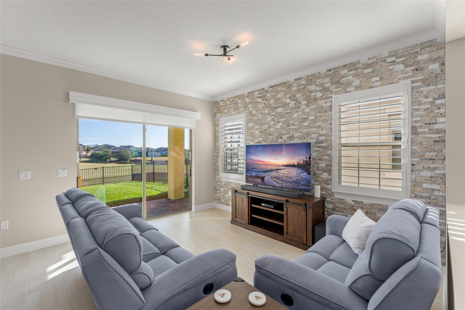 EAGLE CREEK - Residential