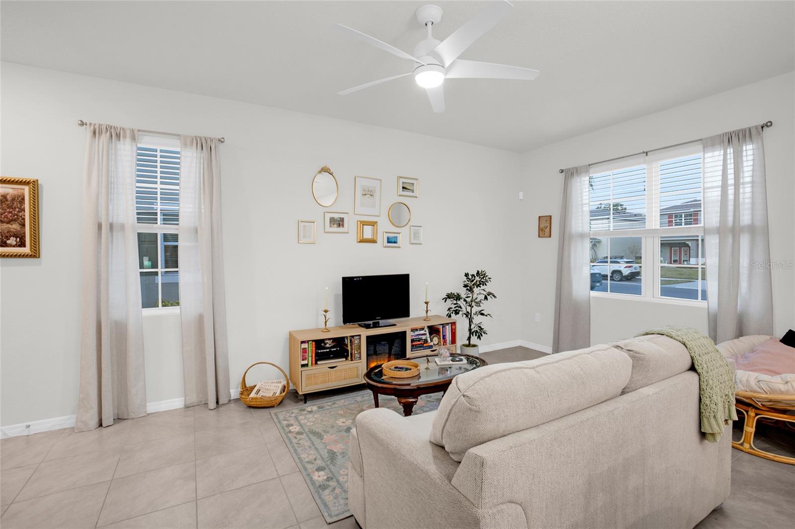 PALMS PH 5 - Residential