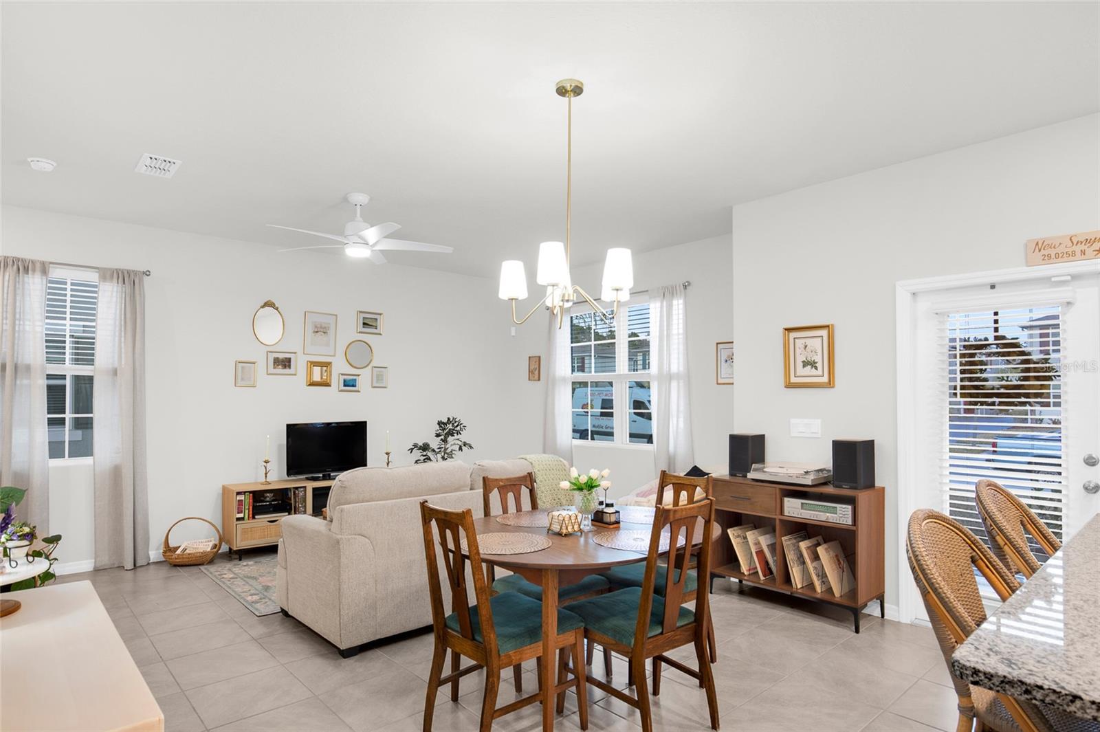 PALMS PH 5 - Residential