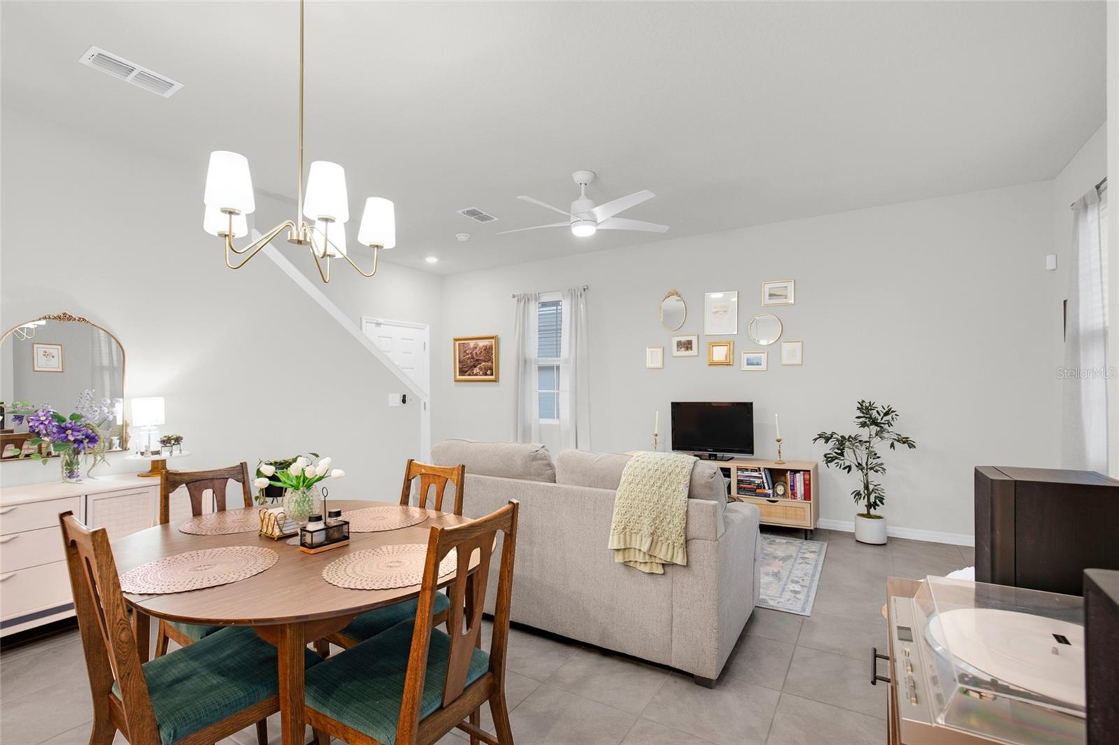 PALMS PH 5 - Residential