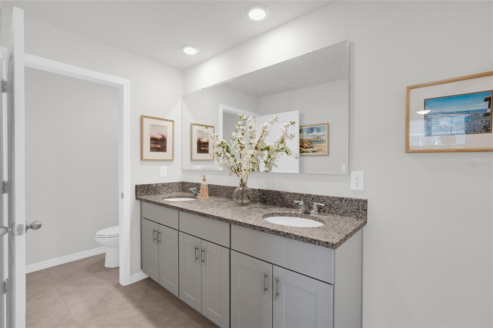 PALMS PH 5 - Residential