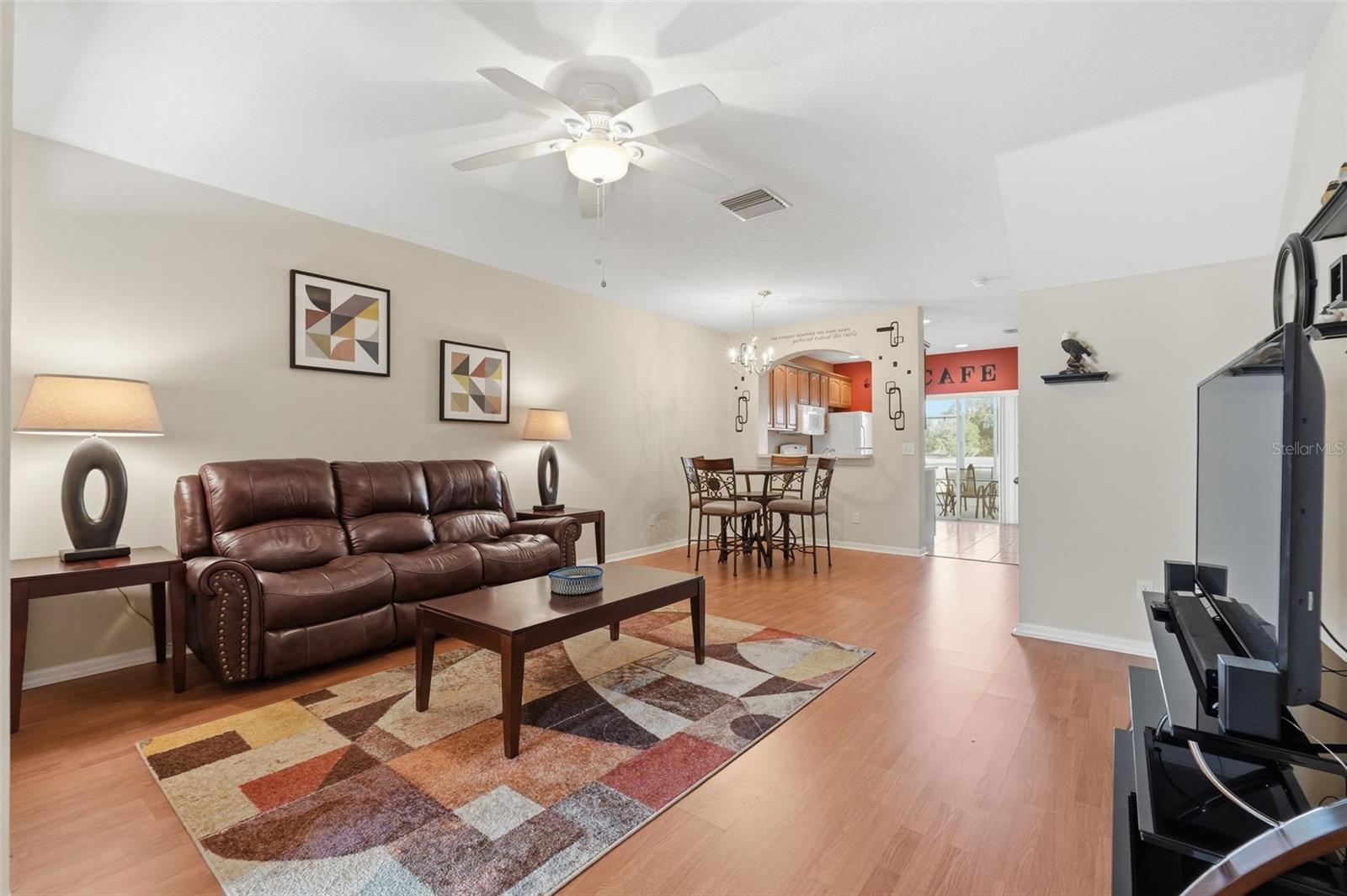 LONE STAR TWNHMS - Residential