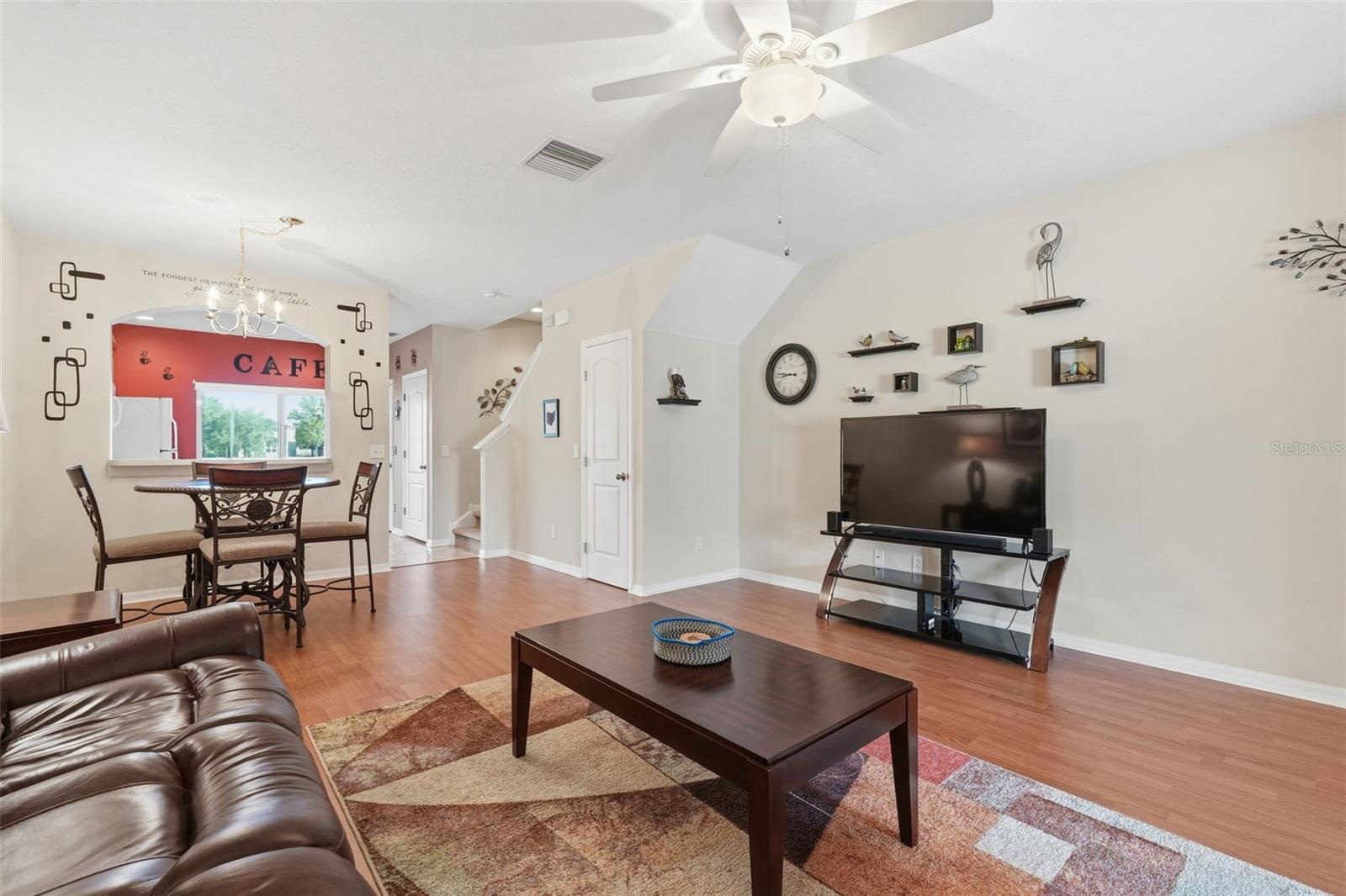 LONE STAR TWNHMS - Residential