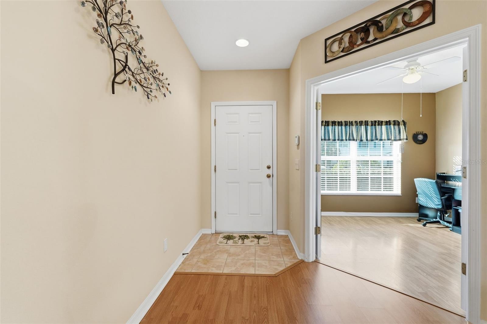 LONE STAR TWNHMS - Residential