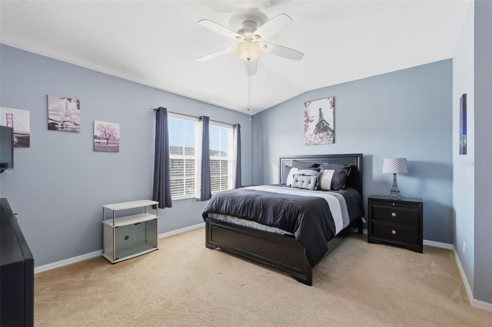 LONE STAR TWNHMS - Residential