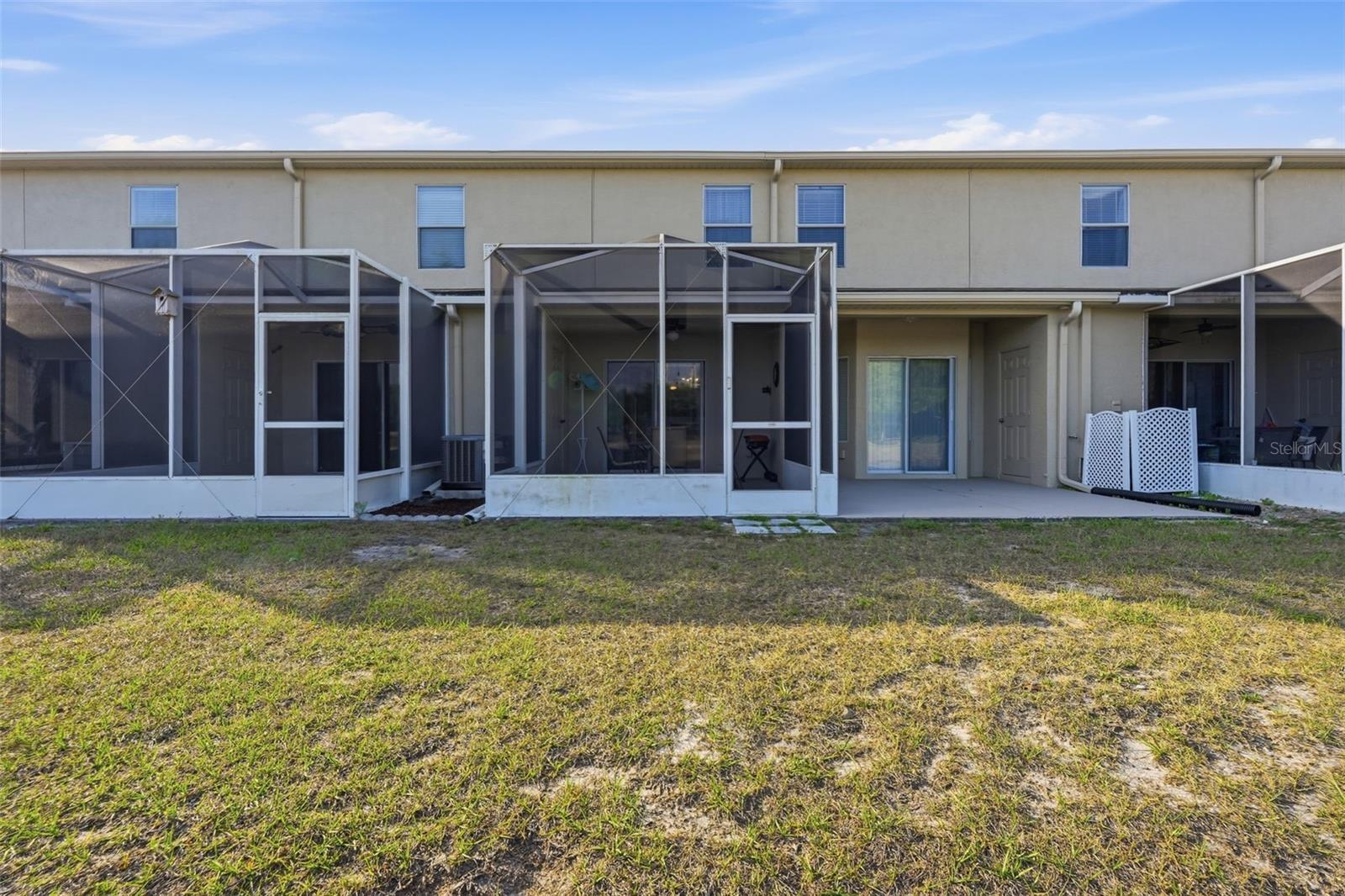 LONE STAR TWNHMS - Residential