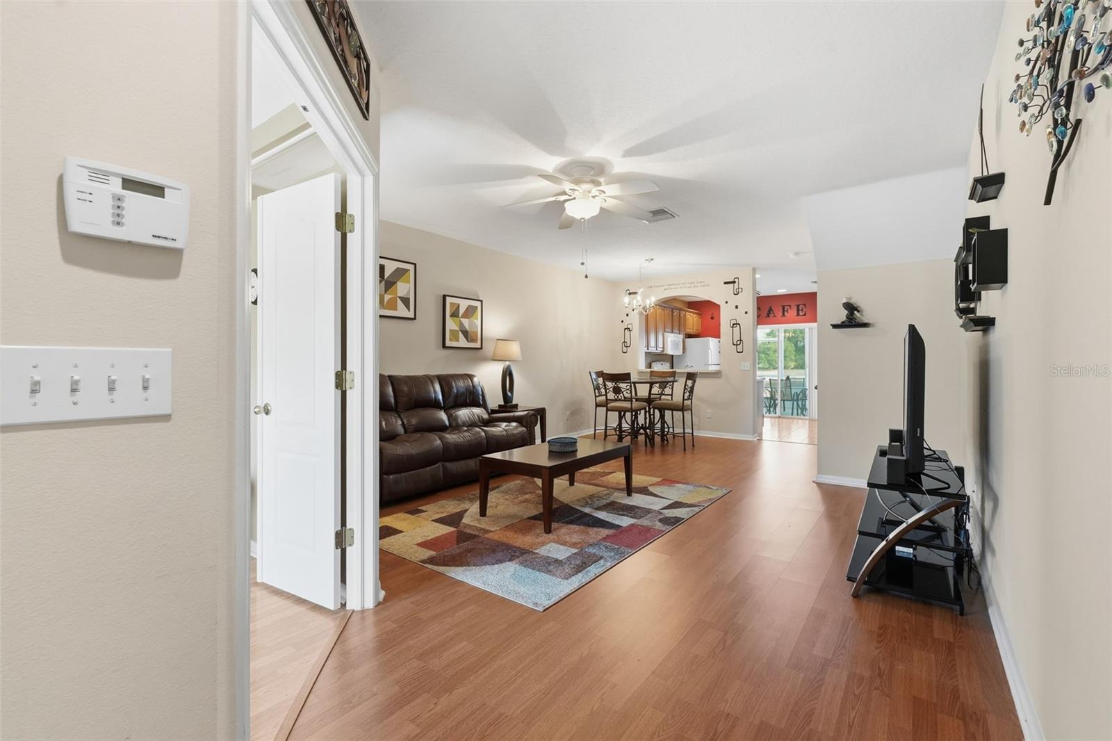 LONE STAR TWNHMS - Residential