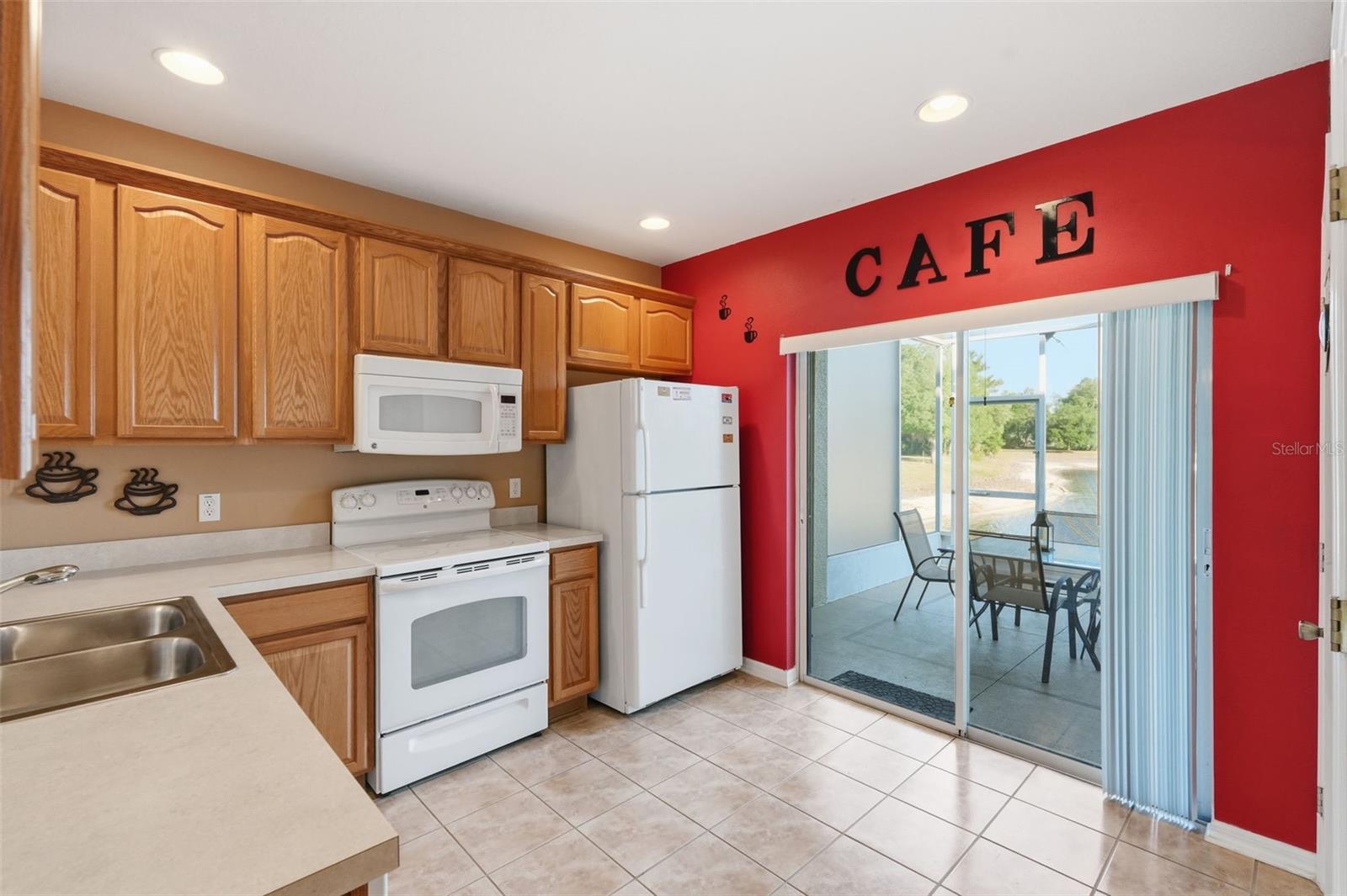 LONE STAR TWNHMS - Residential