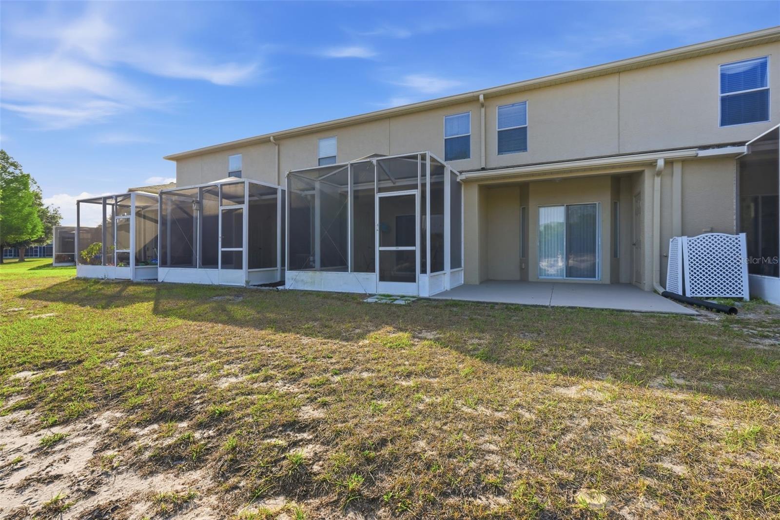 LONE STAR TWNHMS - Residential