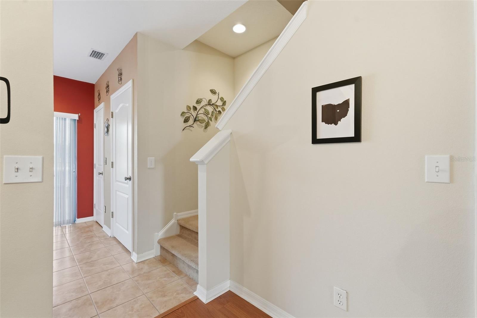 LONE STAR TWNHMS - Residential