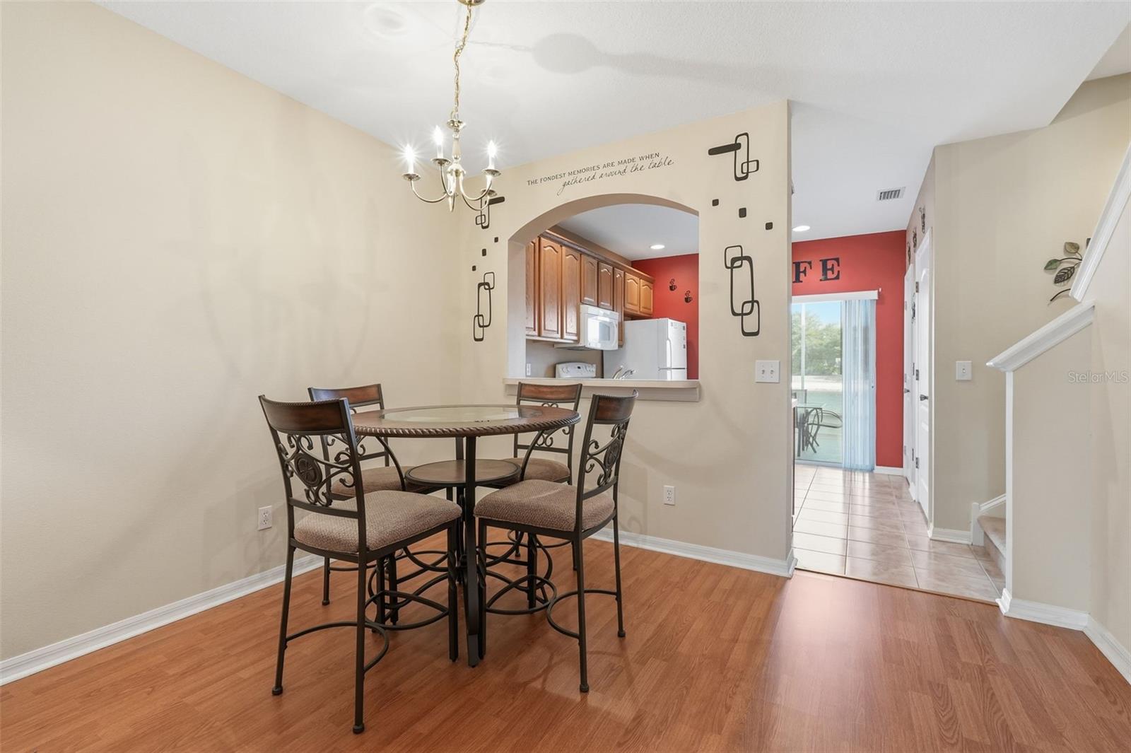 LONE STAR TWNHMS - Residential