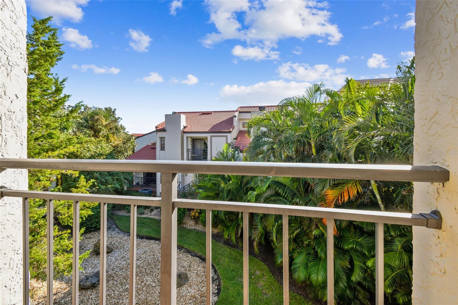 VILLAGE ON ISLAND ESTATES - Residential Lease