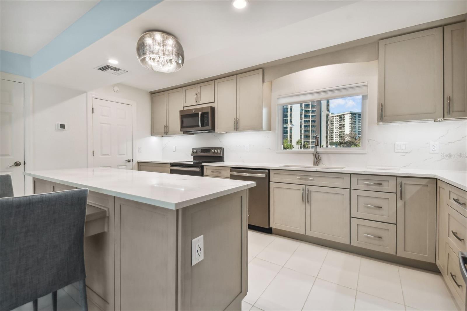 VILLAGE ON ISLAND ESTATES - Residential Lease