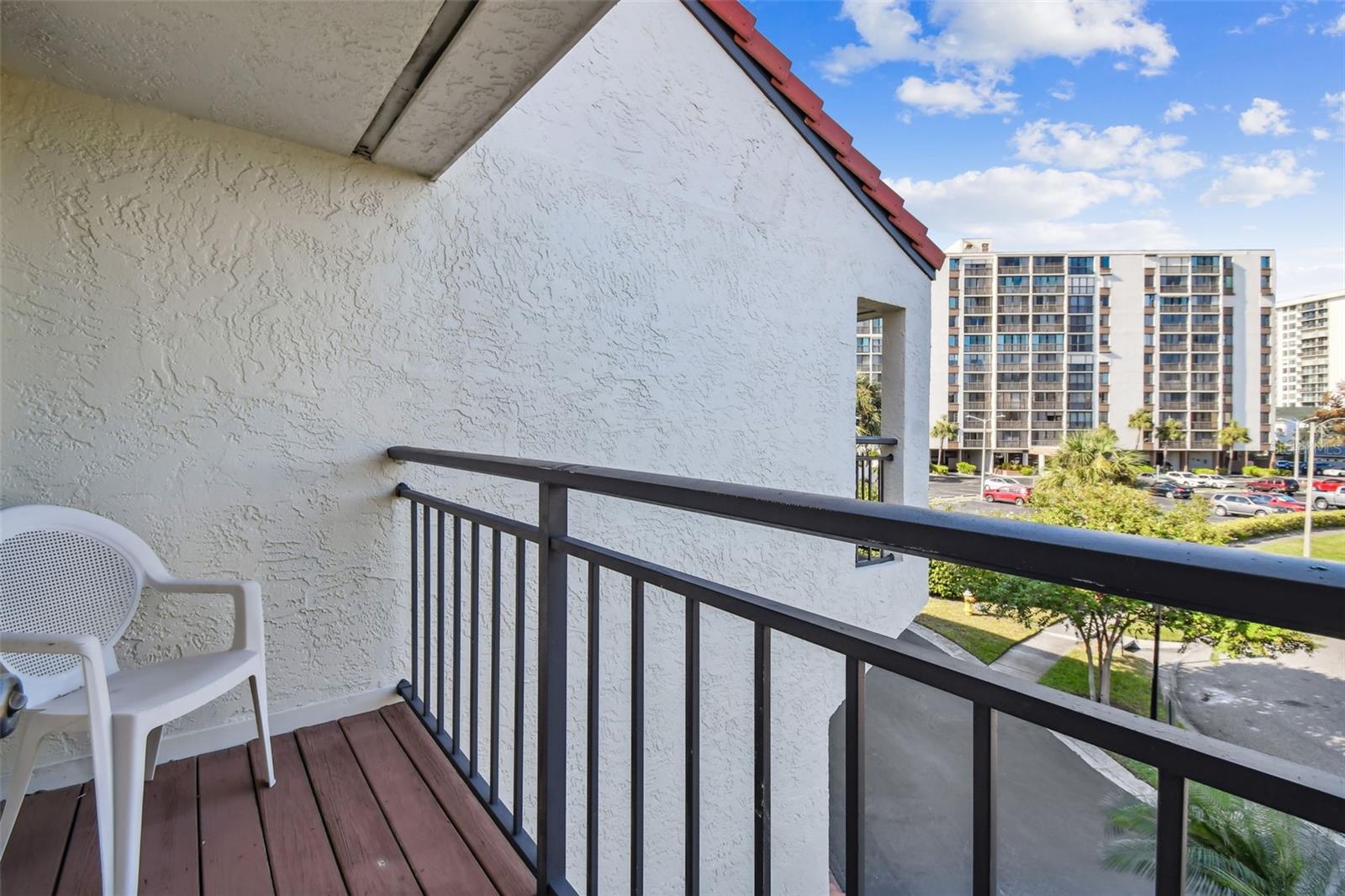 VILLAGE ON ISLAND ESTATES - Residential Lease
