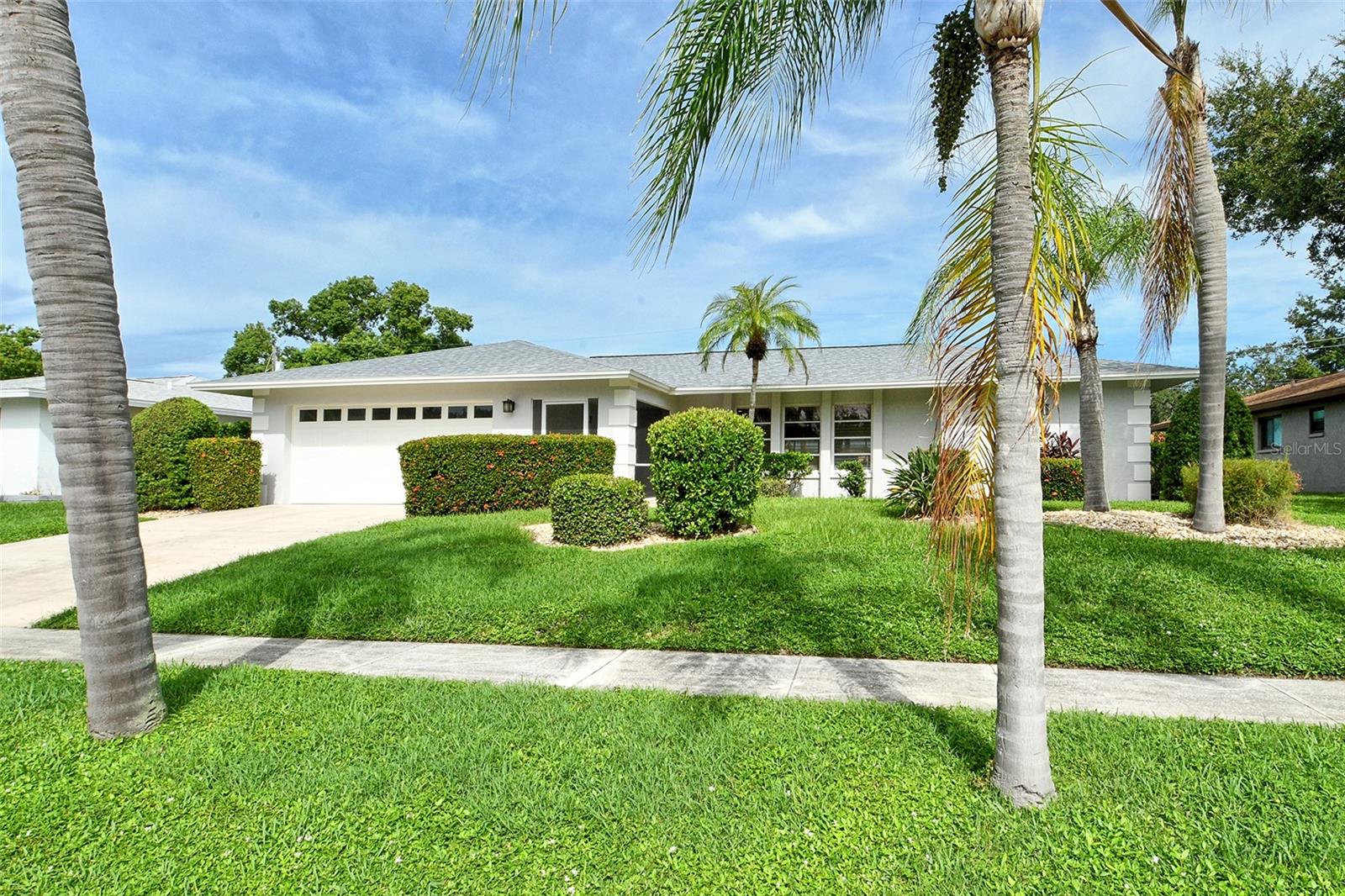 SARASOTA VACATION RENTAL Located in the highly sought after area of Gulf Gate! NOW AVAILABLE FOR SEASON 2026. 2-3 MONTHS MININMUM. New to the rental market, this 3 bedroom/2 bathroom single family pool home has been beautifully updated and furnished. Brand new kitchen with granite counters, seating area, stainless steel appliances, and a drinks/coffee bar. Spacious open floor plan with large living/family room and separate dining area and luxury vinyl plank flooring throughout the home, Brand new vanities in the bathrooms, Sliders lead out on to the extended screened lanai with covered seating and dining area, a large heated pool for your afternoon dips to cool off. The garden is nicely landscaped and fully fenced for privacy. You are conveniently located near the Gulf Gate Village, walking distance to nearby restaurants and shopping and a short drive or bike ride to the beautiful world-famous beaches of Siesta Key and Siesta Key Village with an abundance of shops and restaurants. Additionally, Sarasota offers so many attractions, Nightlife, Entertainment, Festivals, Museums, Golfing, Sailing, Jet Skiing, Sunset Dinner Cruises from Sarasota Bay, and just a short drive to Sarasota Airport.