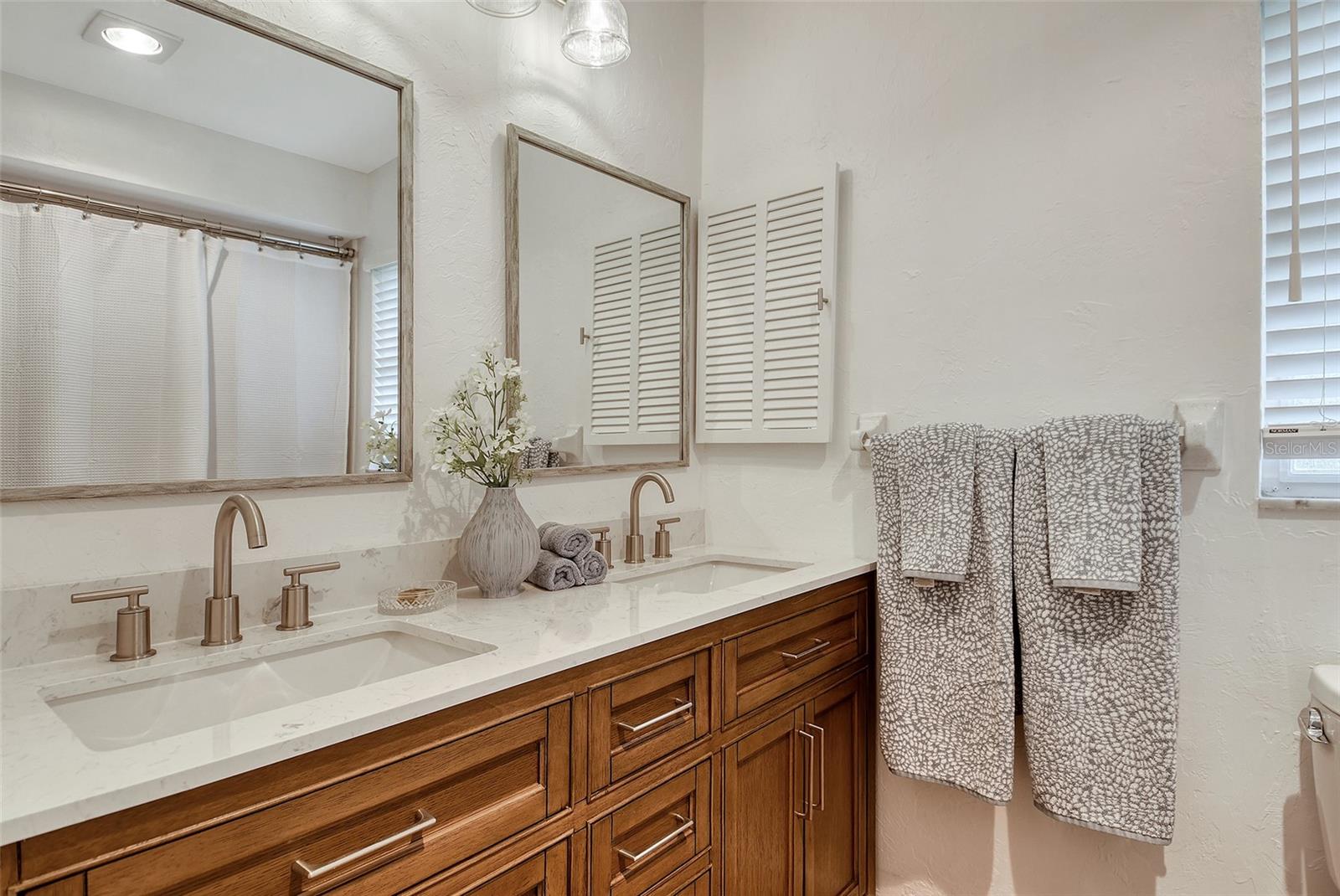 GULF GATE - Residential Lease