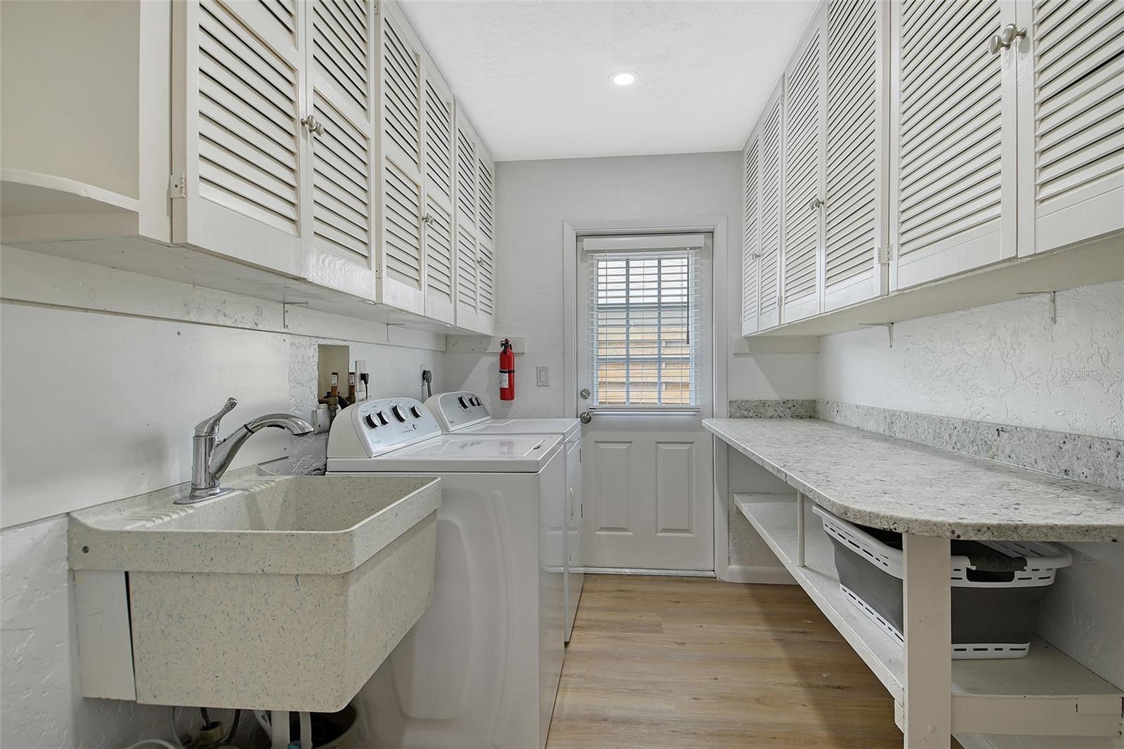 GULF GATE - Residential Lease