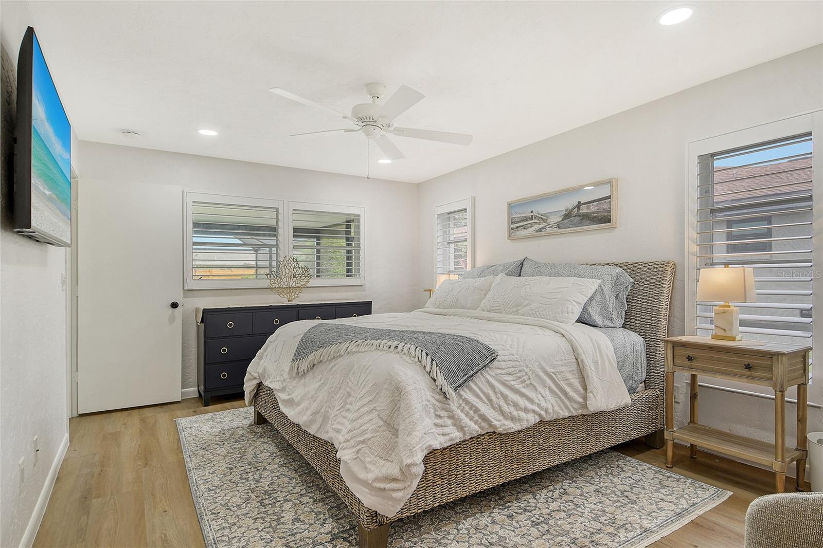 GULF GATE - Residential Lease