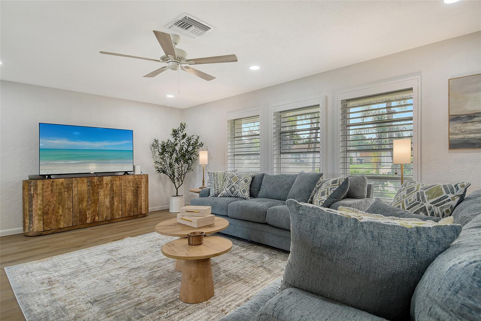 GULF GATE - Residential Lease