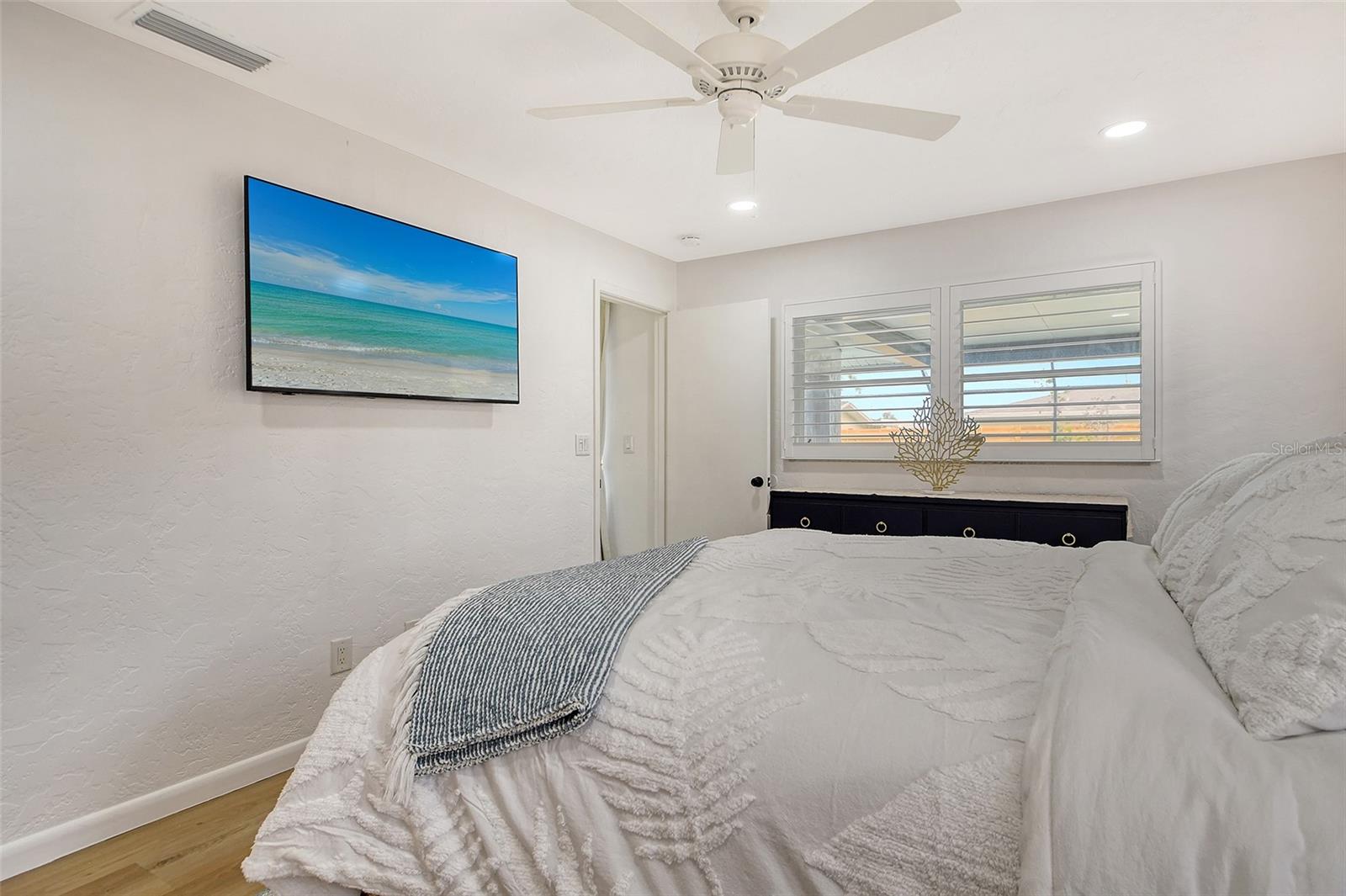 GULF GATE - Residential Lease