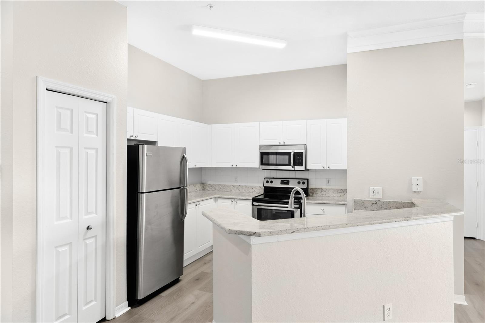 5160 NORTHRIDGE ROAD 301