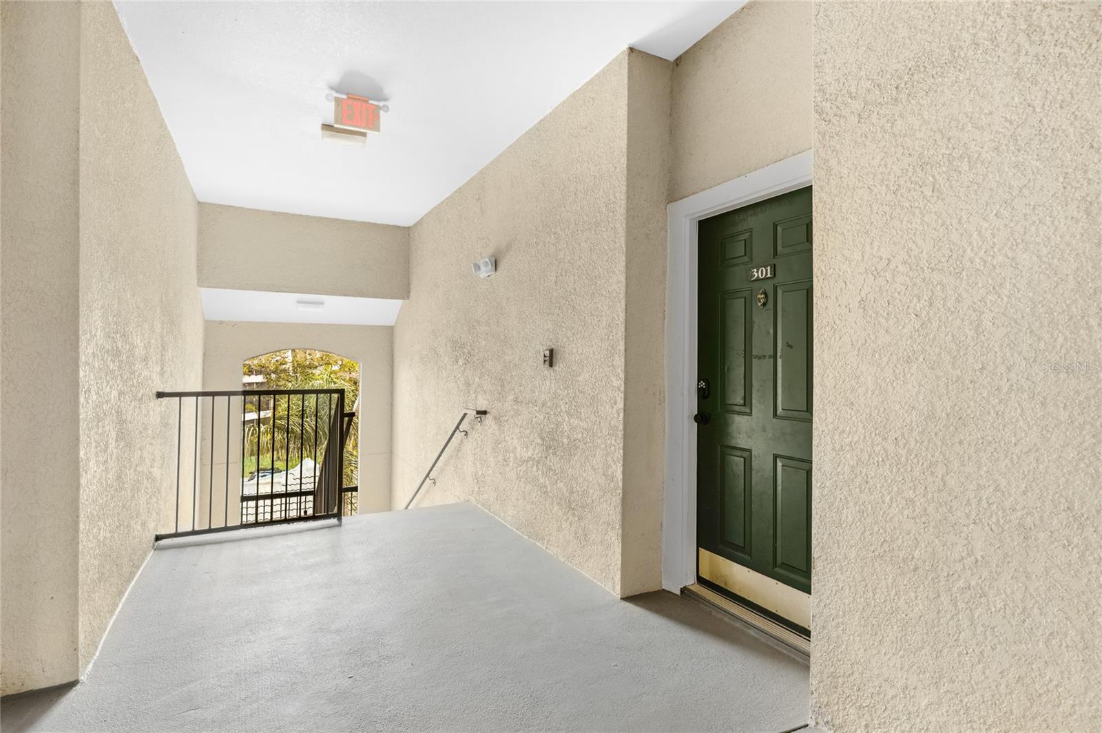 5160 NORTHRIDGE ROAD 301