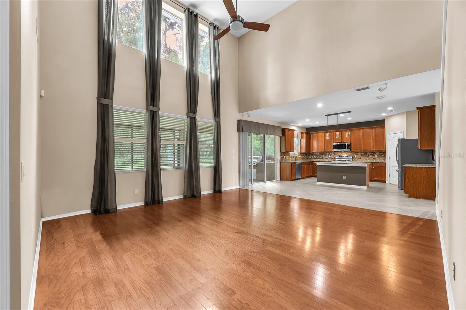 2212 VALTERRA VISTA WAY