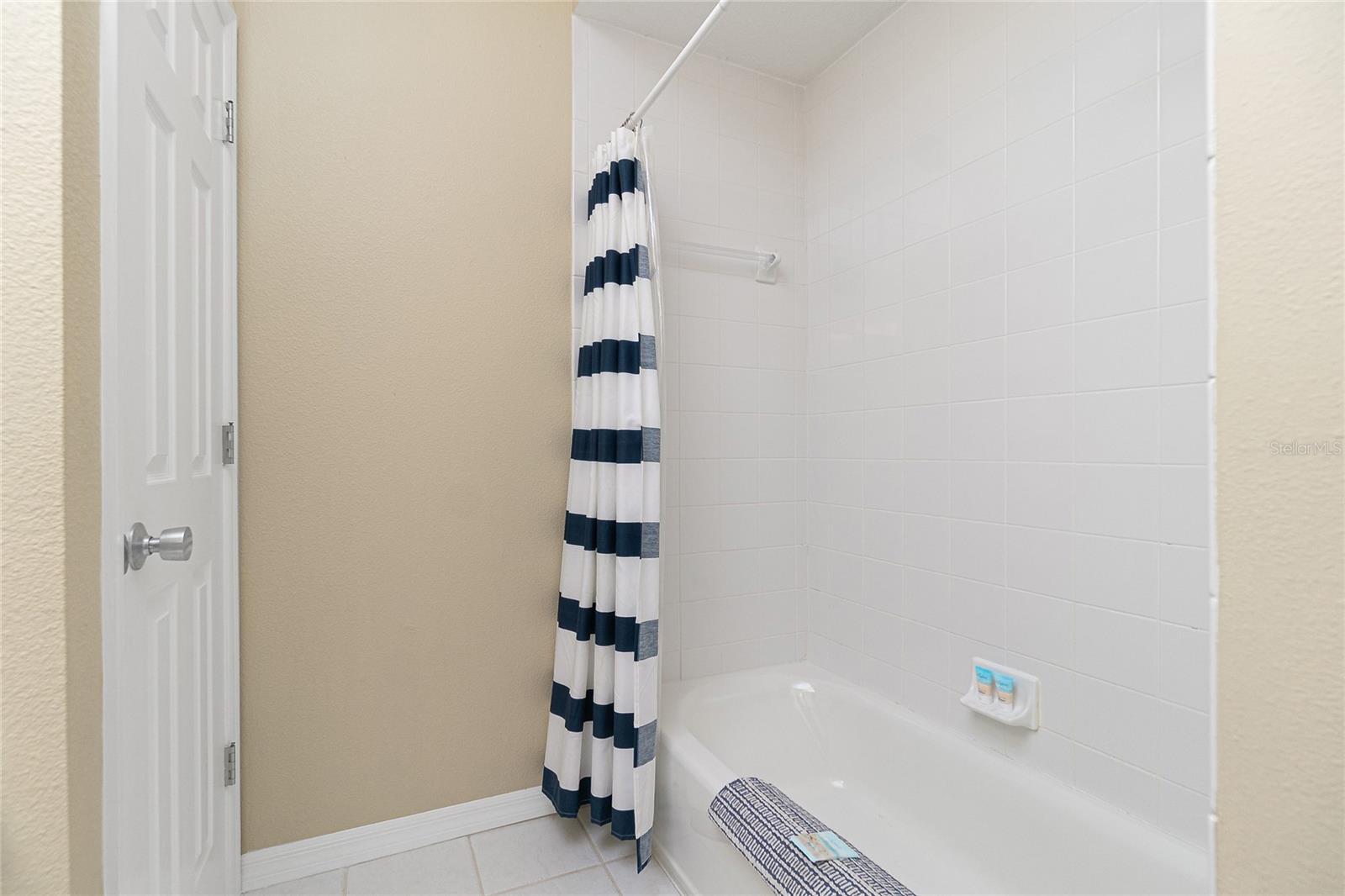 CAPE HAZE MARINA VILLAGE PH 01 - Residential Lease
