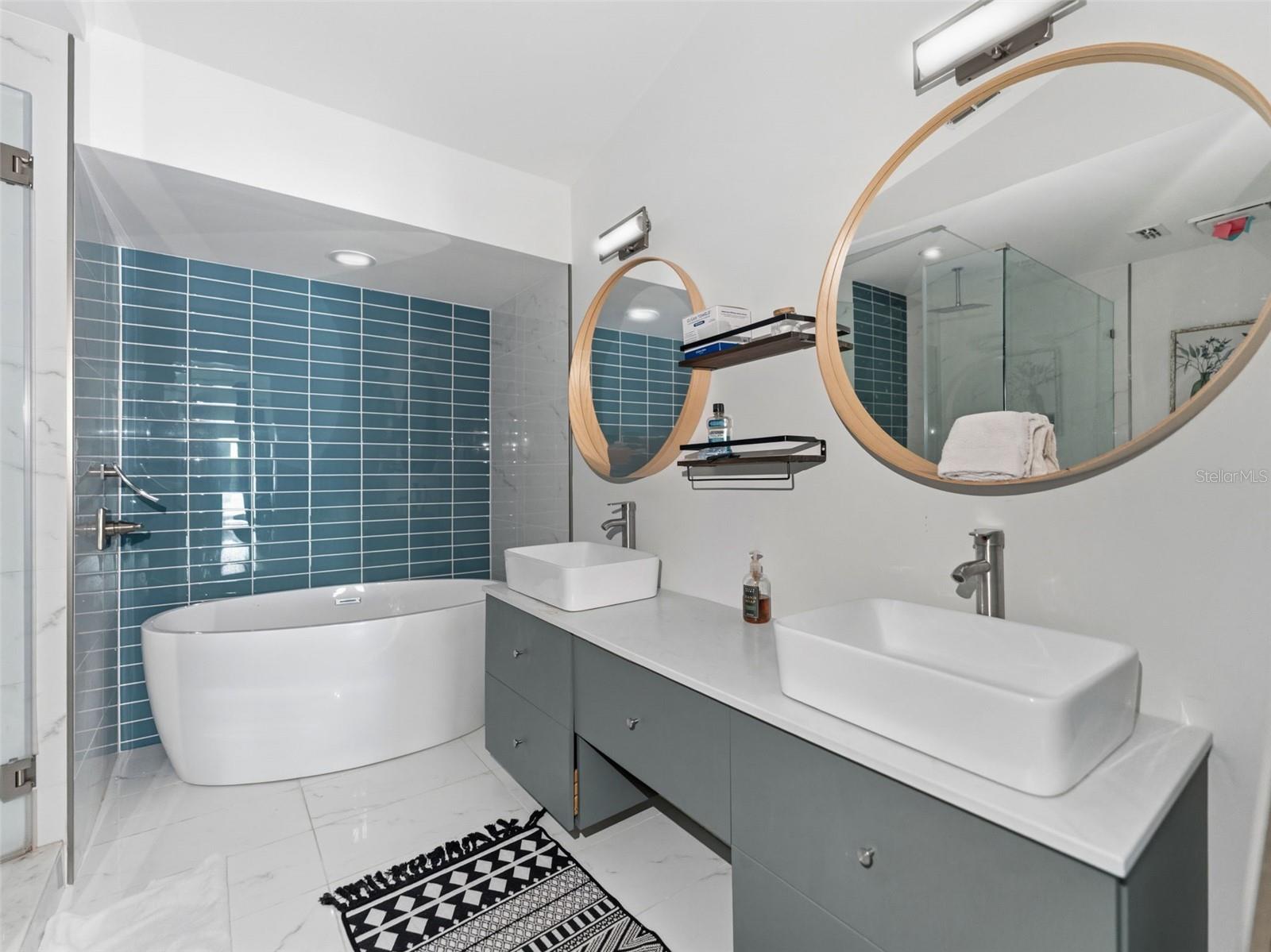 HIGHLAND RIDGE UNIT 1 - Residential