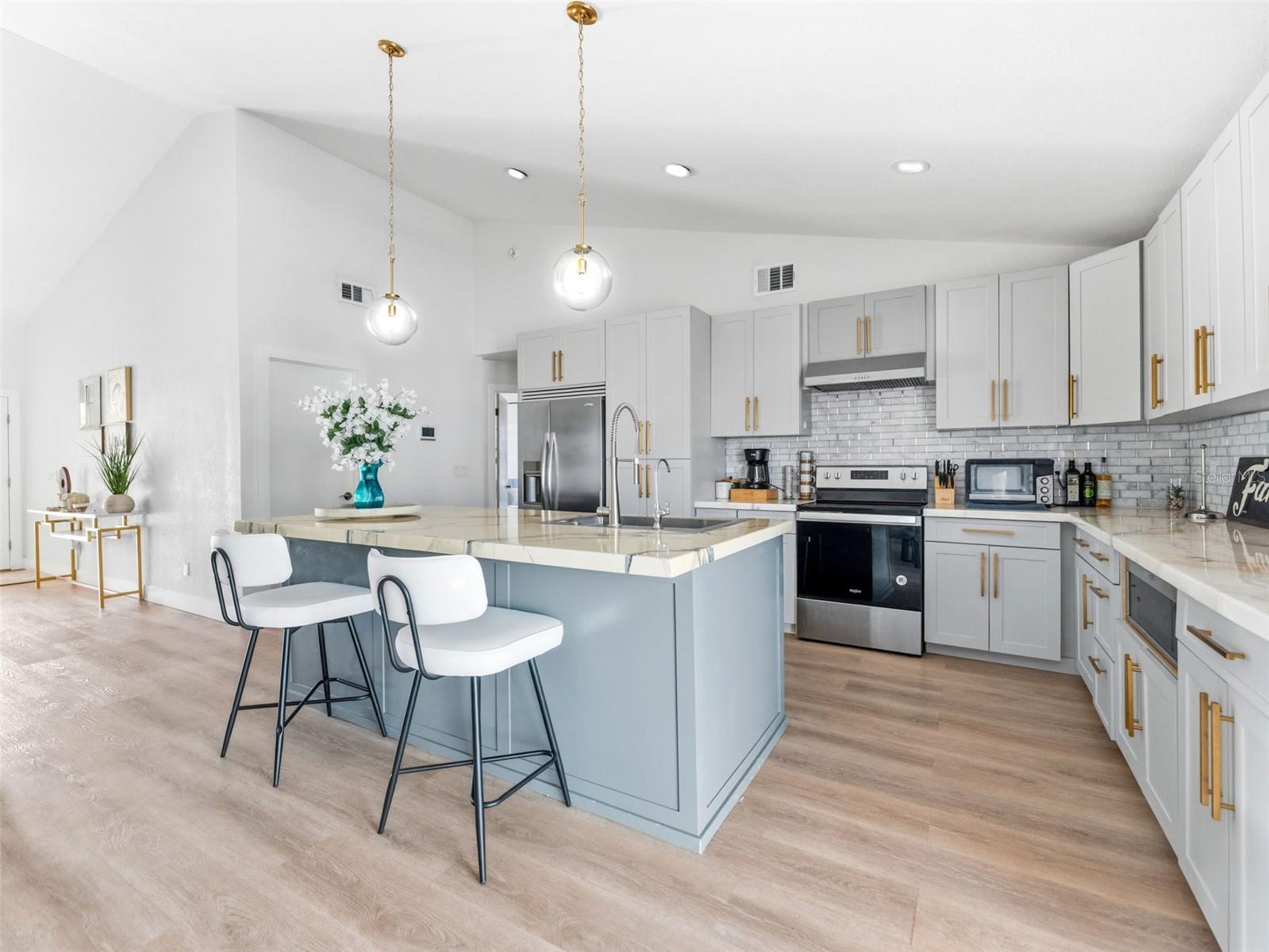 HIGHLAND RIDGE UNIT 1 - Residential