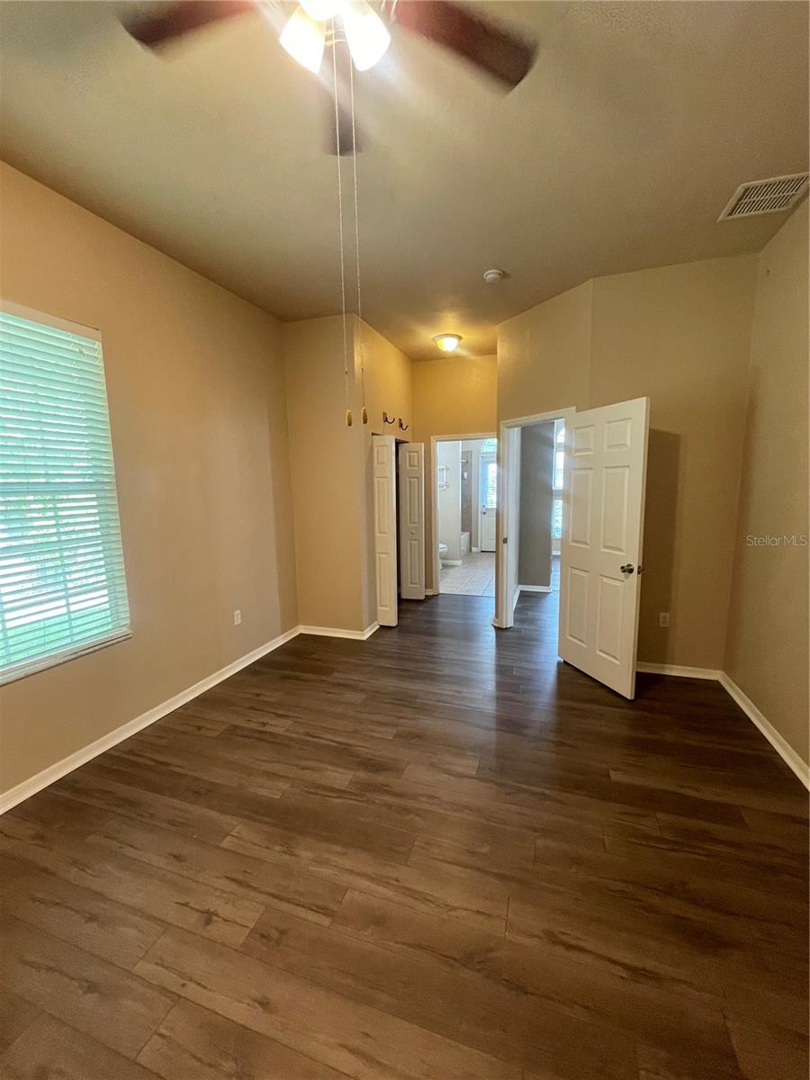 ELLIS PARK PH 1 - Residential Lease