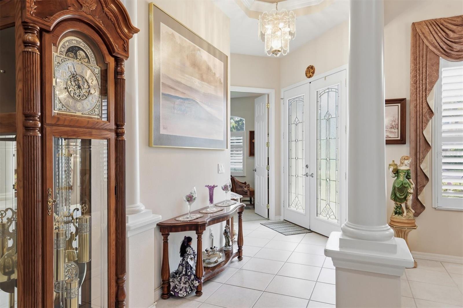 THREE OAKS - Residential