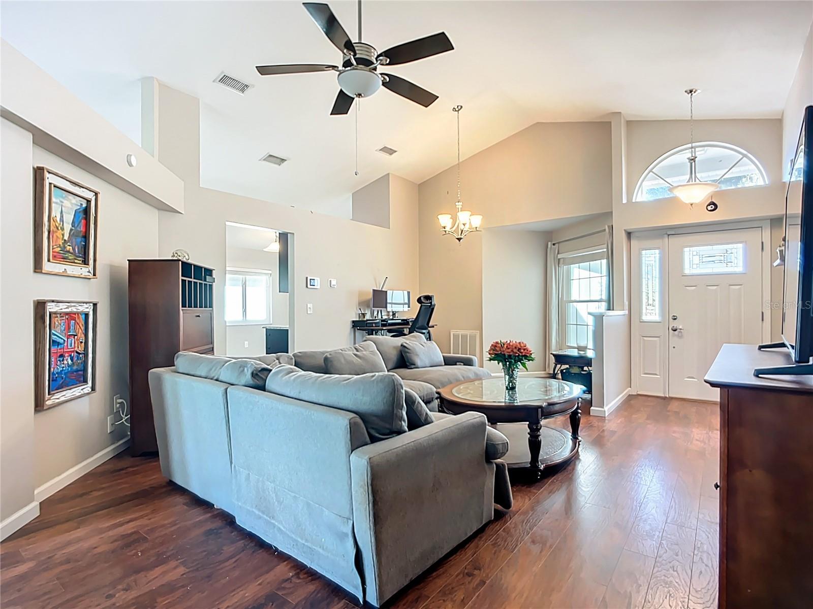 PROVIDENCE LAKES UNIT IV PH - Residential