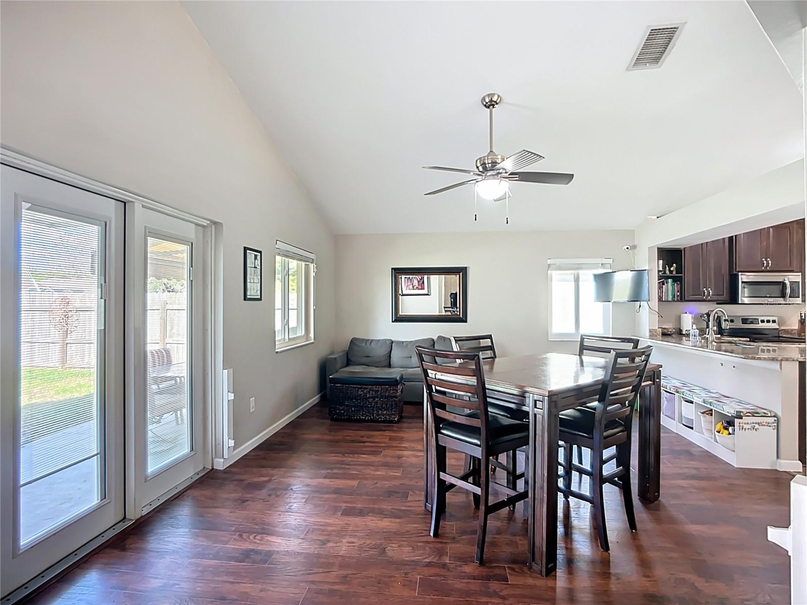 PROVIDENCE LAKES UNIT IV PH - Residential