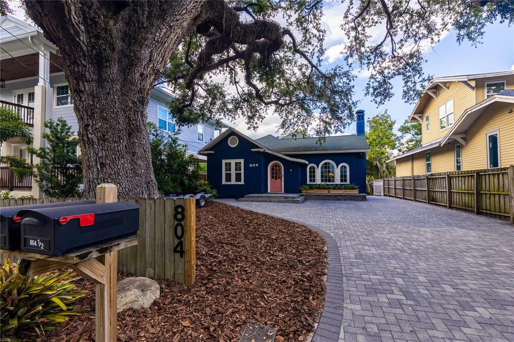 Photo of 804 E Hollywood Street, Tampa, FL 33604 (MLS # TB8417994)