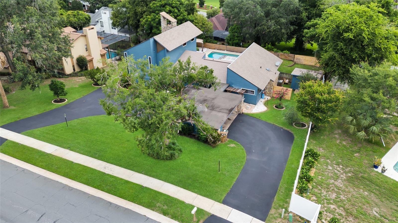 2922 COCOVIA WAY