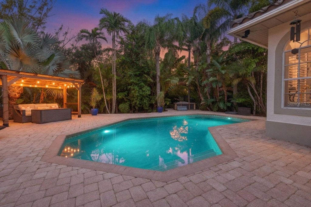 Photo of 4660 Laurel Oak Lane NE, St Petersburg, FL 33703 (MLS # TB8532007)