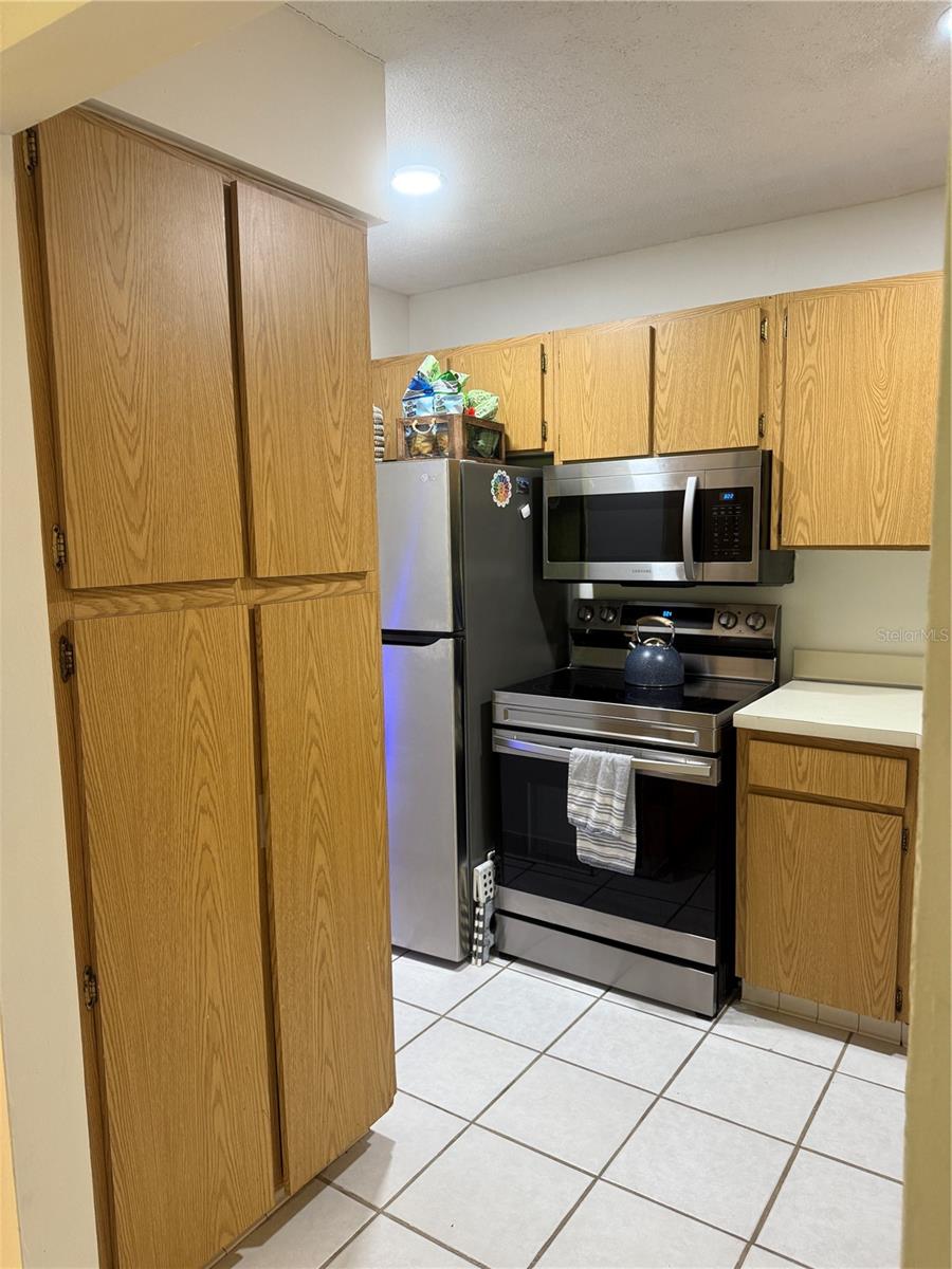 PINE RIDGE AT LAKE TARPON VILLAGE - Residential