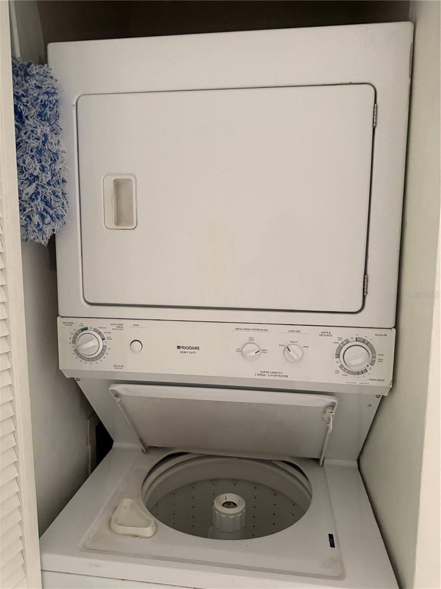 PINE RIDGE AT LAKE TARPON VILLAGE - Residential