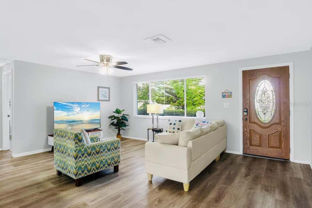 Photo of 8628 Magnolia Drive, Seminole, FL 33777 (MLS # A4701888)