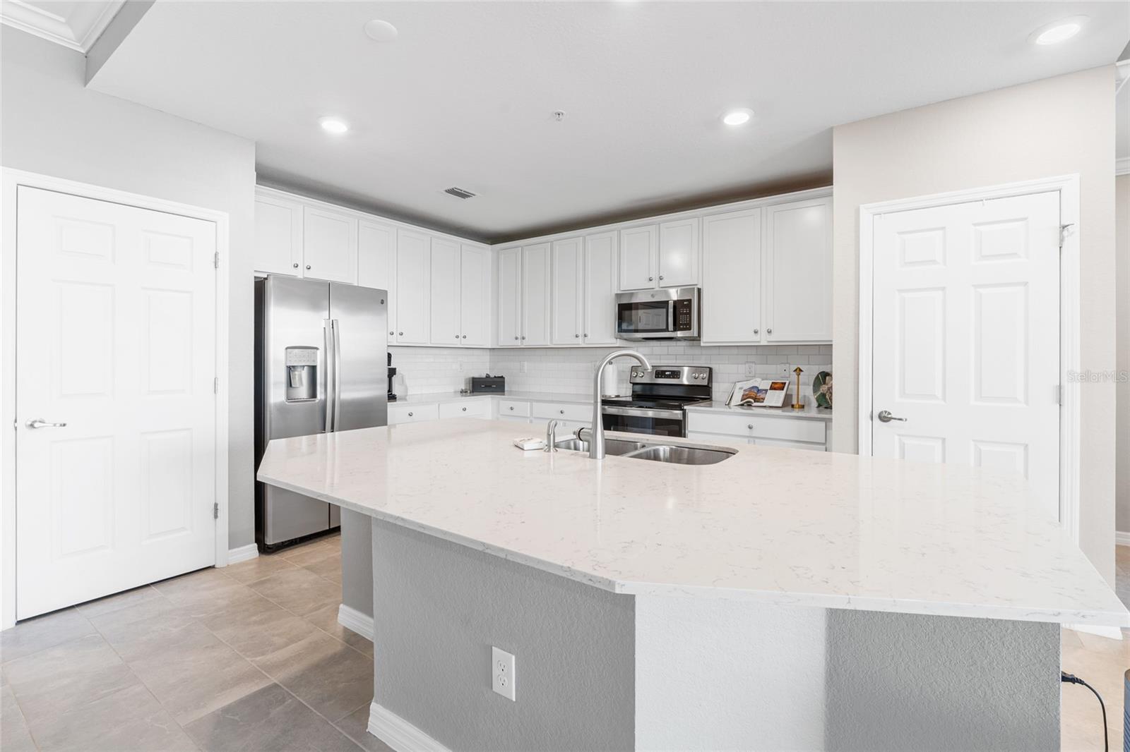 CROOKED CRK 3/SARASOTA NATIONA - Residential