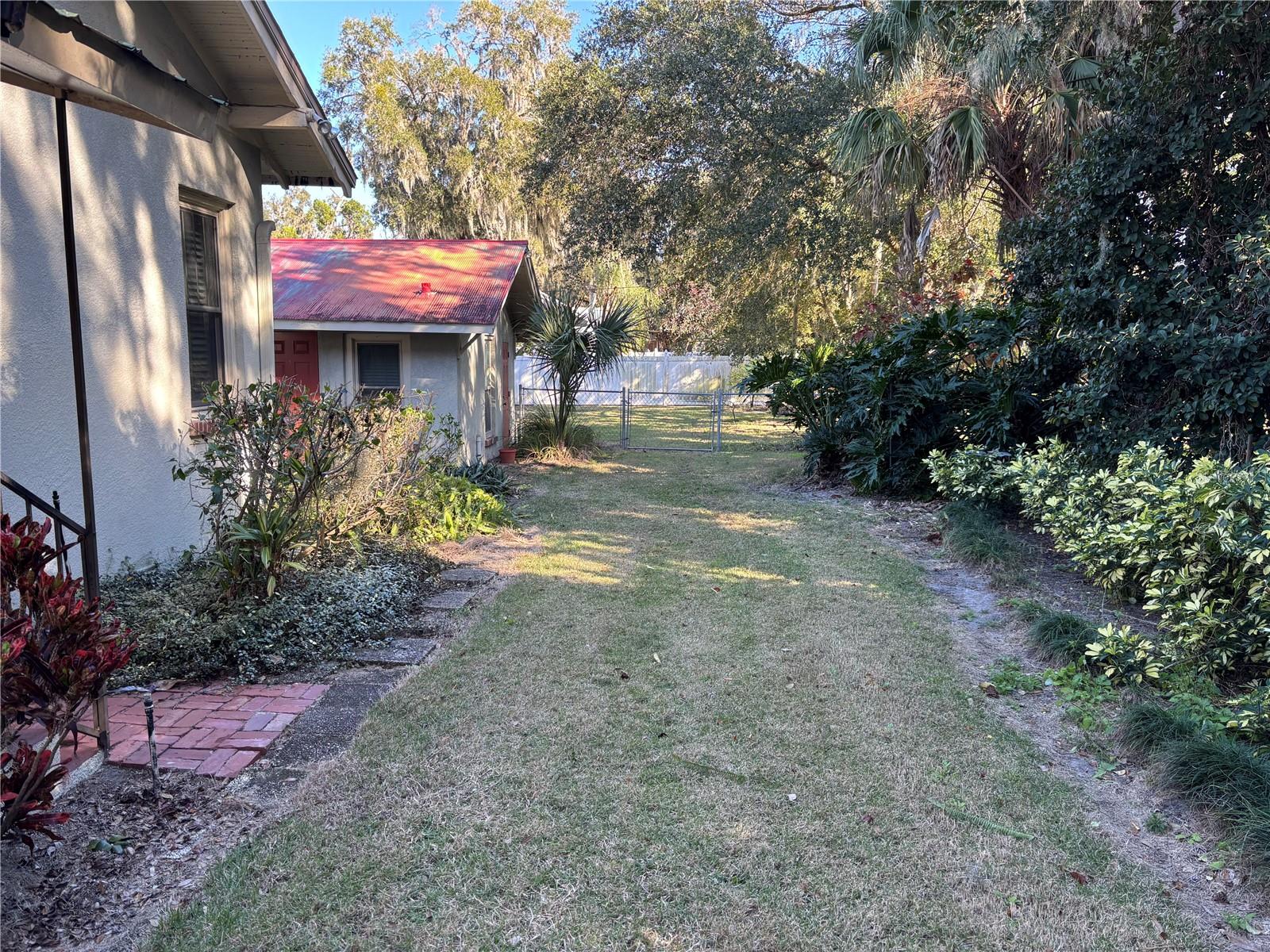 HARVEY’S LAND & IMP - Residential