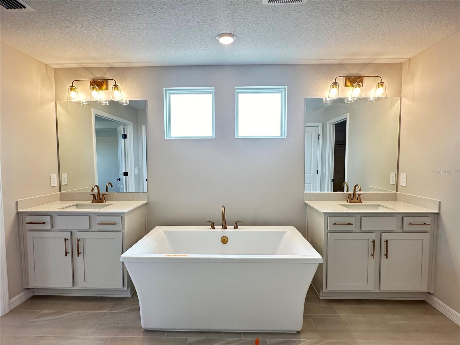 D9G | BERRY BAY PHASE 6 VILLAGE T - Residential