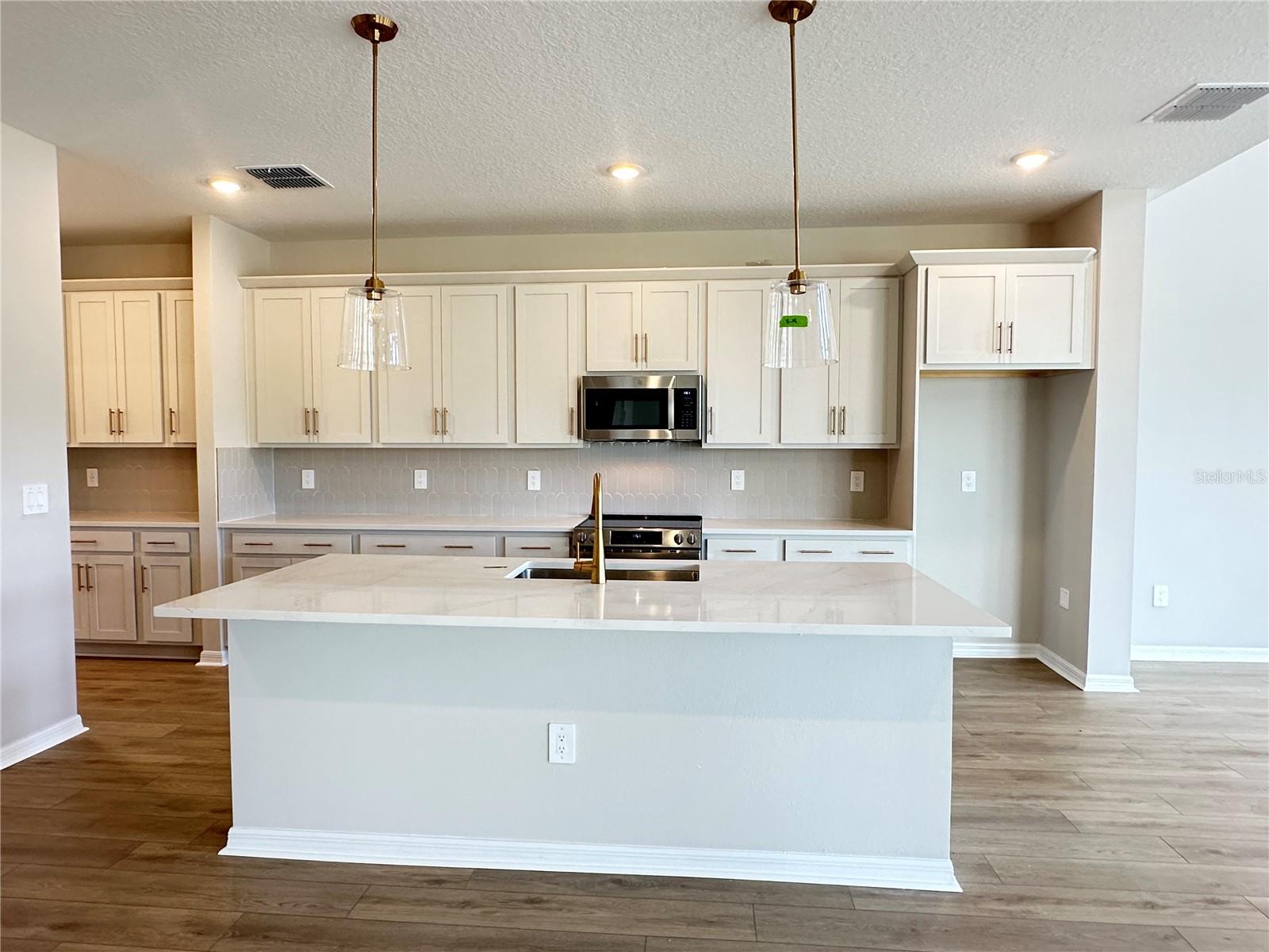 D9G | BERRY BAY PHASE 6 VILLAGE T - Residential
