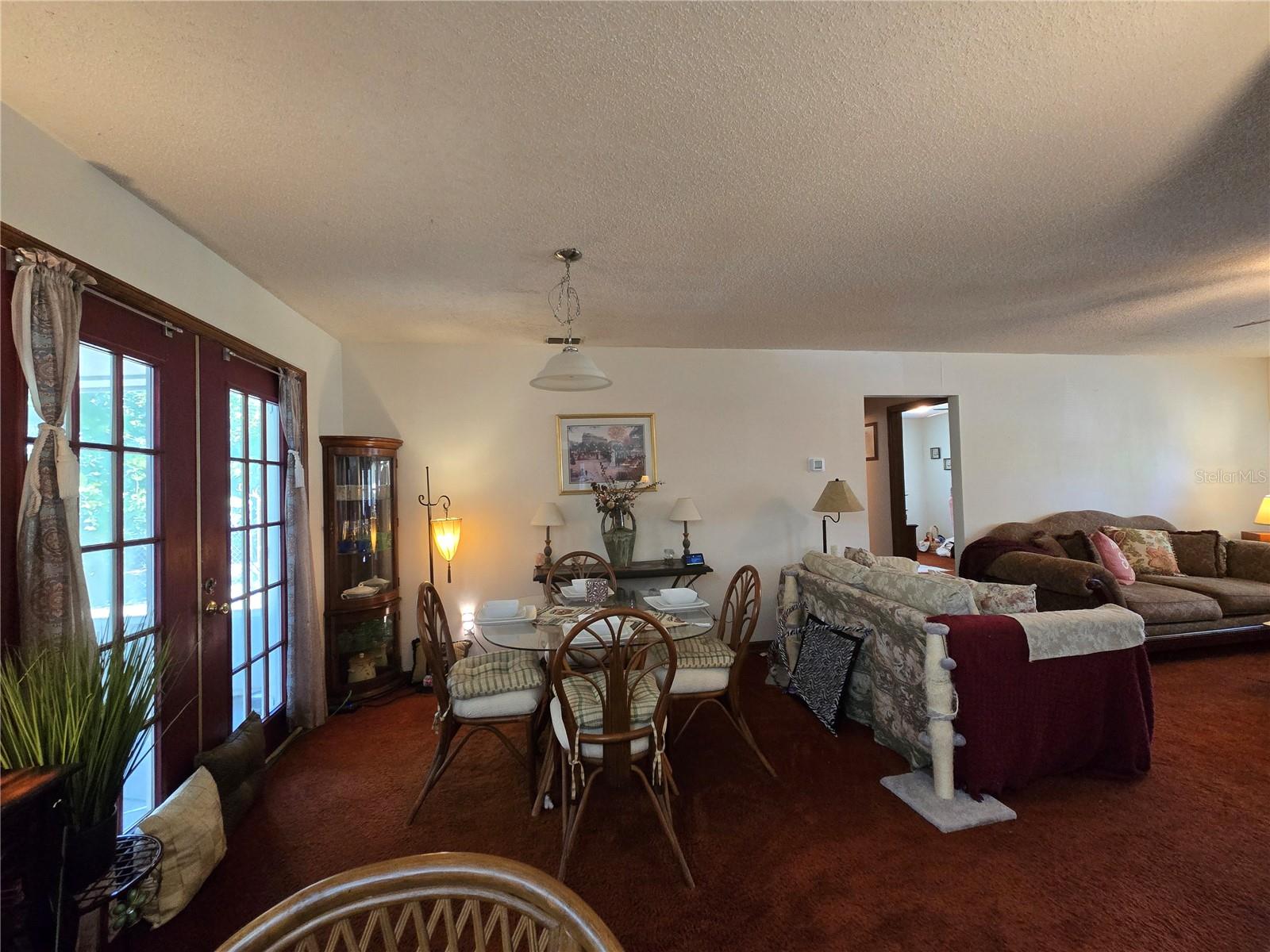 FORTY 09 ST VILLAGE - Residential